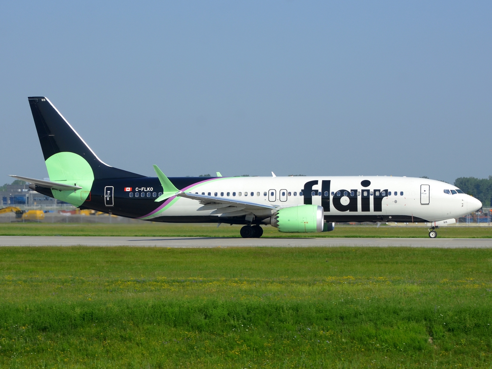 C-FLKO _ 737-8 MAX _ Flair Airlines _ YUL _ CYUL _ 28-06-2026