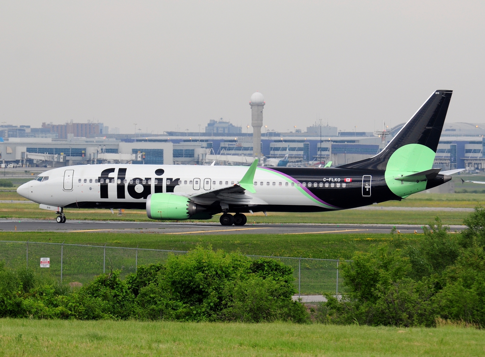 C-FLKO _ 737-8 MAX _ Flair Airlines _ YYZ _ CYYZ _ 26-06-2026