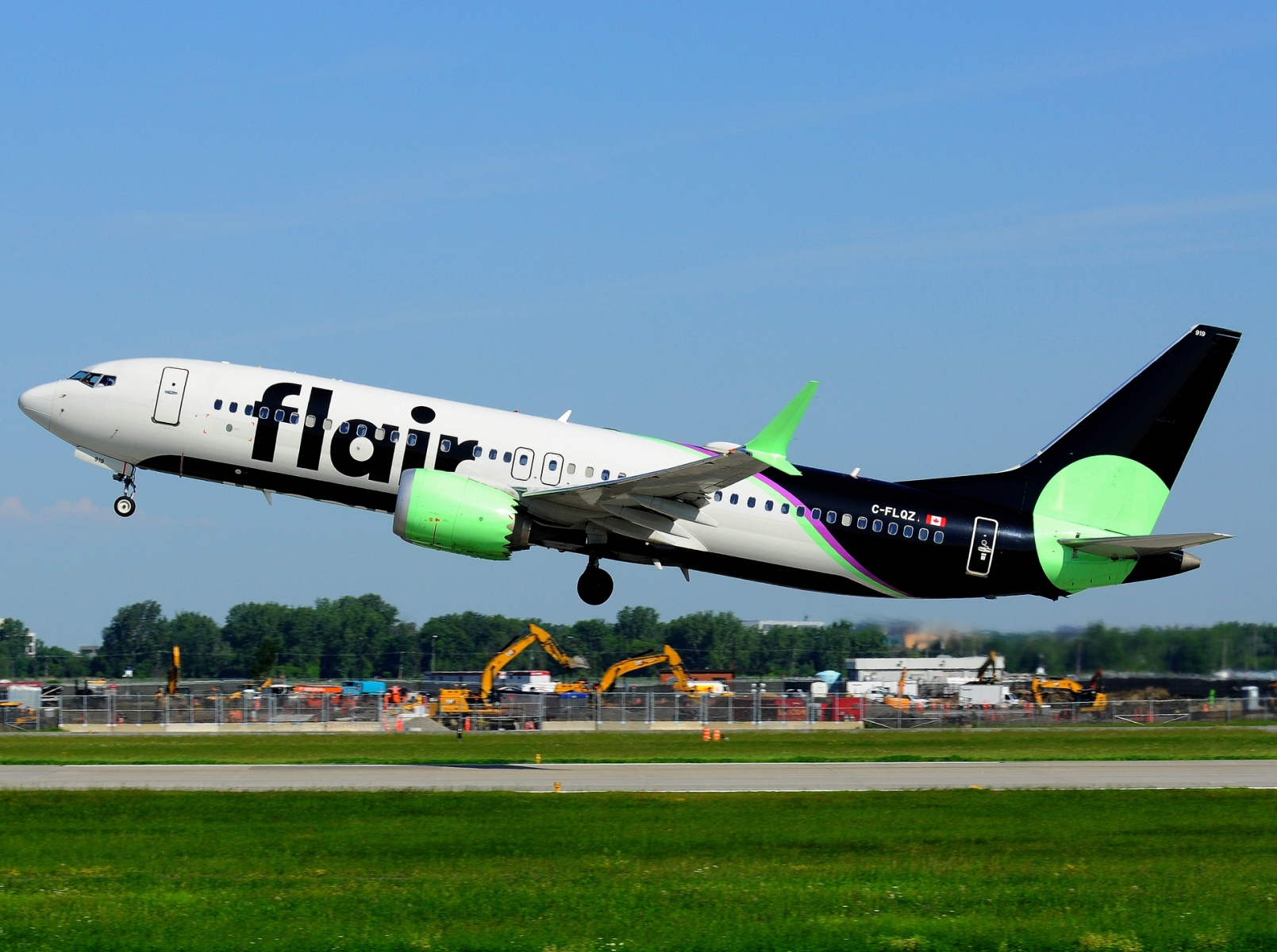 C-FLQZ _ 737-8 MAX _ Flair Airlines _ YUL _ CYUL _ 25-06-2026