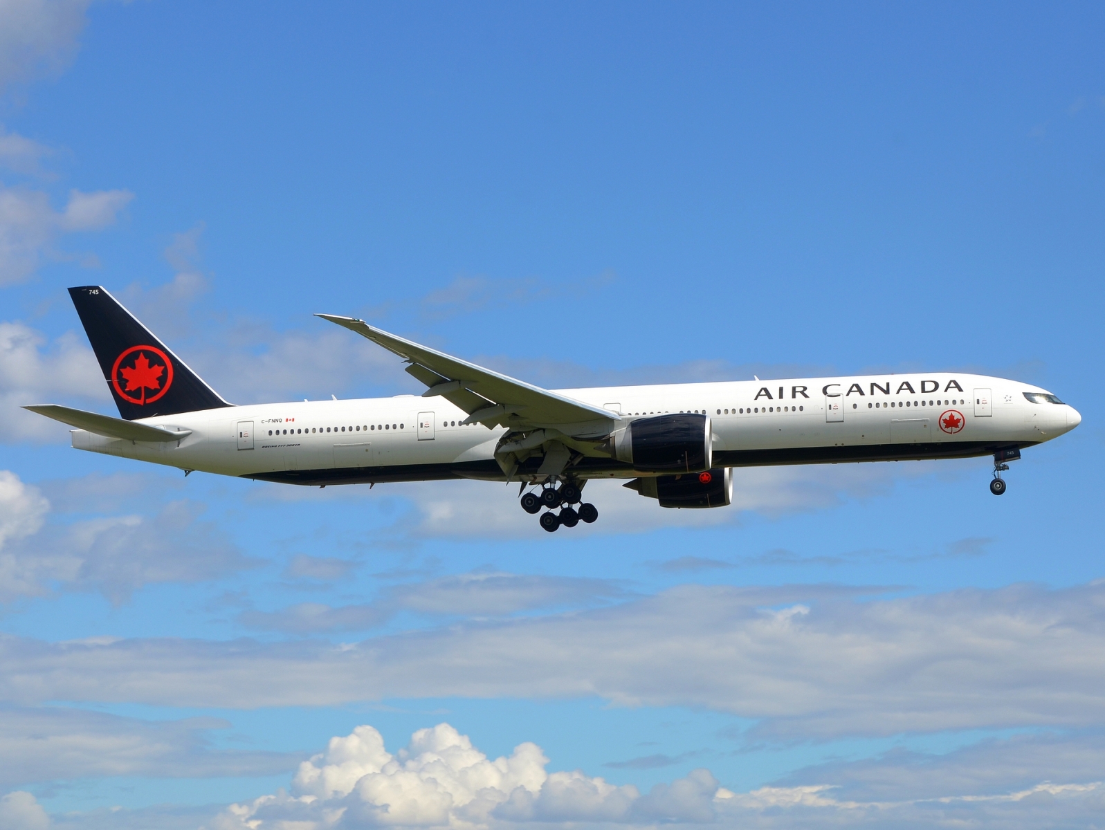 C-FNNQ _ 777-333(ER) _ Air Canada _ YUL _ CYUL _ 24-06-2026