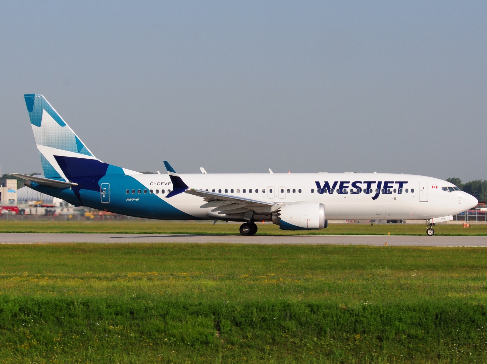 C-GFVE _ 737-8 MAX _ WestJet _ YUL _ CYUL _ 28-06-2026