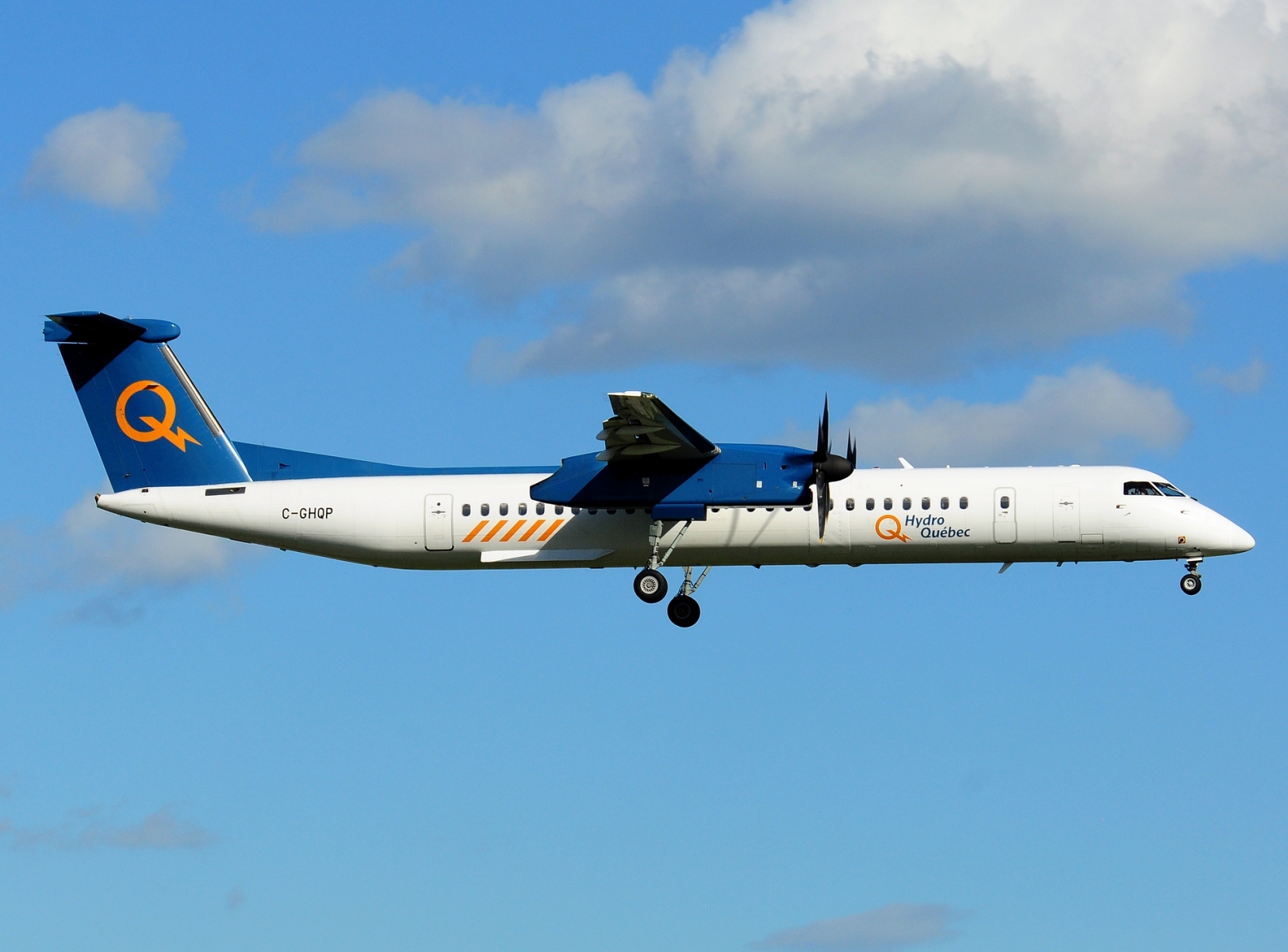 C-GHQP _ DHC-8-402 _ Hydro Quebec _ YUL _ CYUL _ 24-06-2026