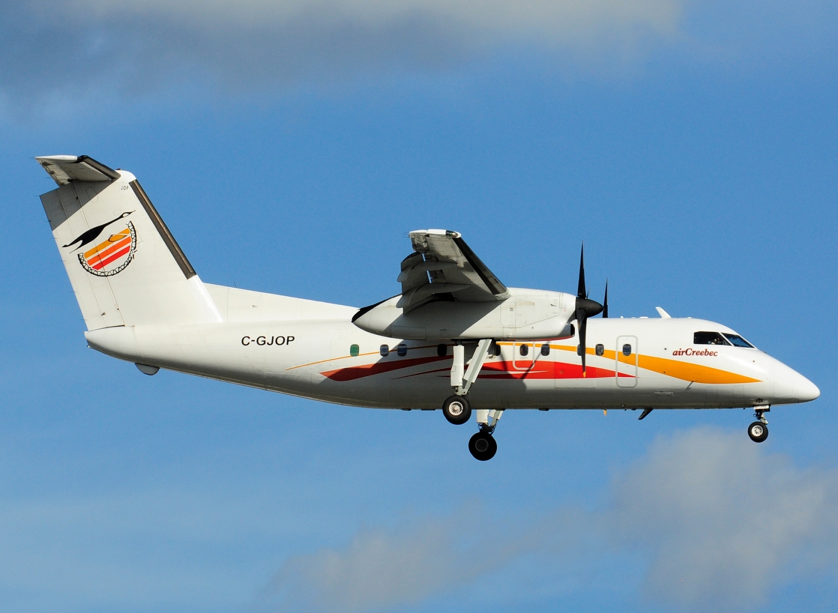 C-GJOP _ DHC-8-102 _ Air Creebec _ YUL _ CYUL _ 24-06-2026