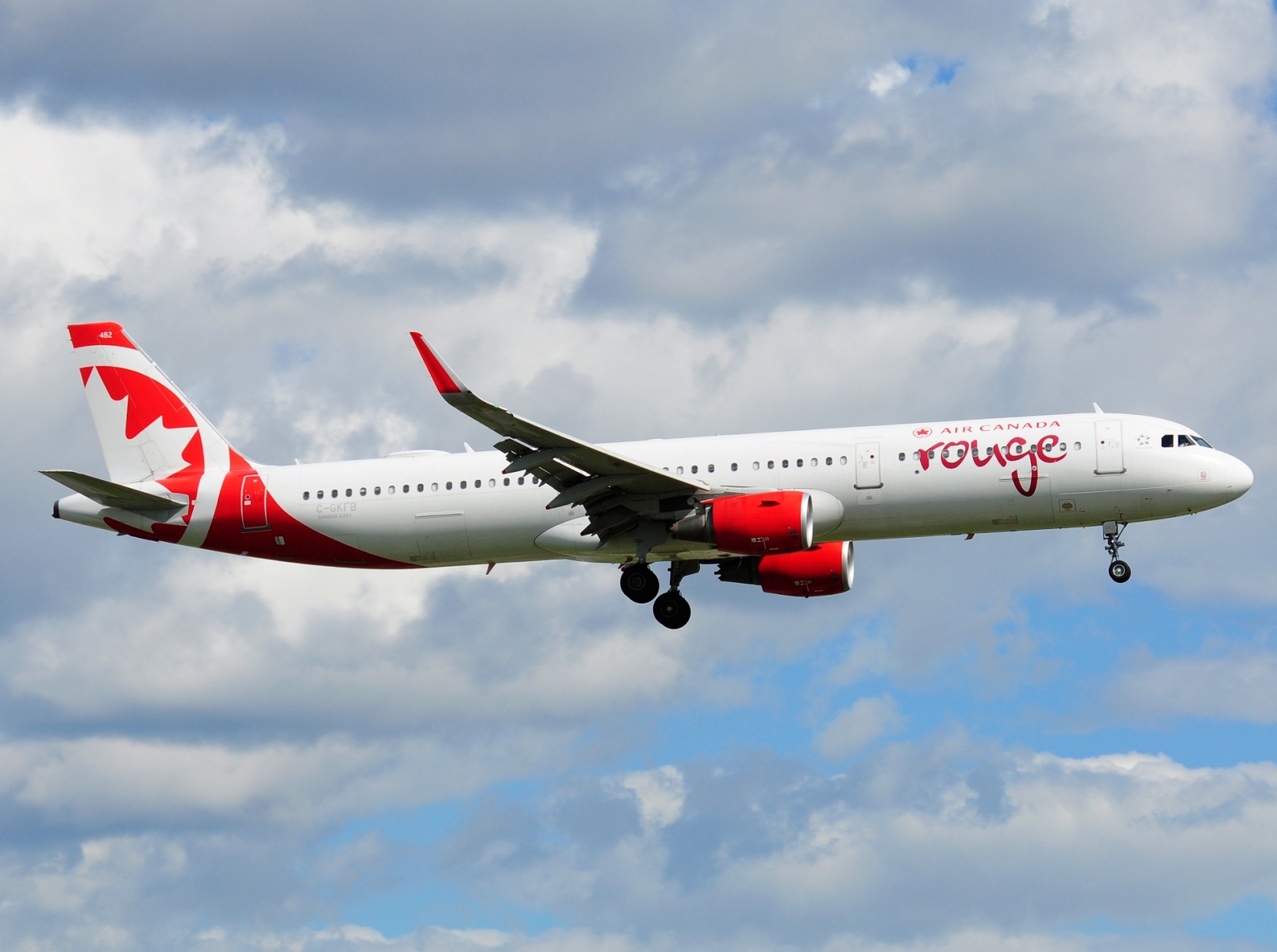 C-GKFB _ A321-211(WL) _ Air Canada Rouge _ YUL _ CYUL _ 24-06-2026