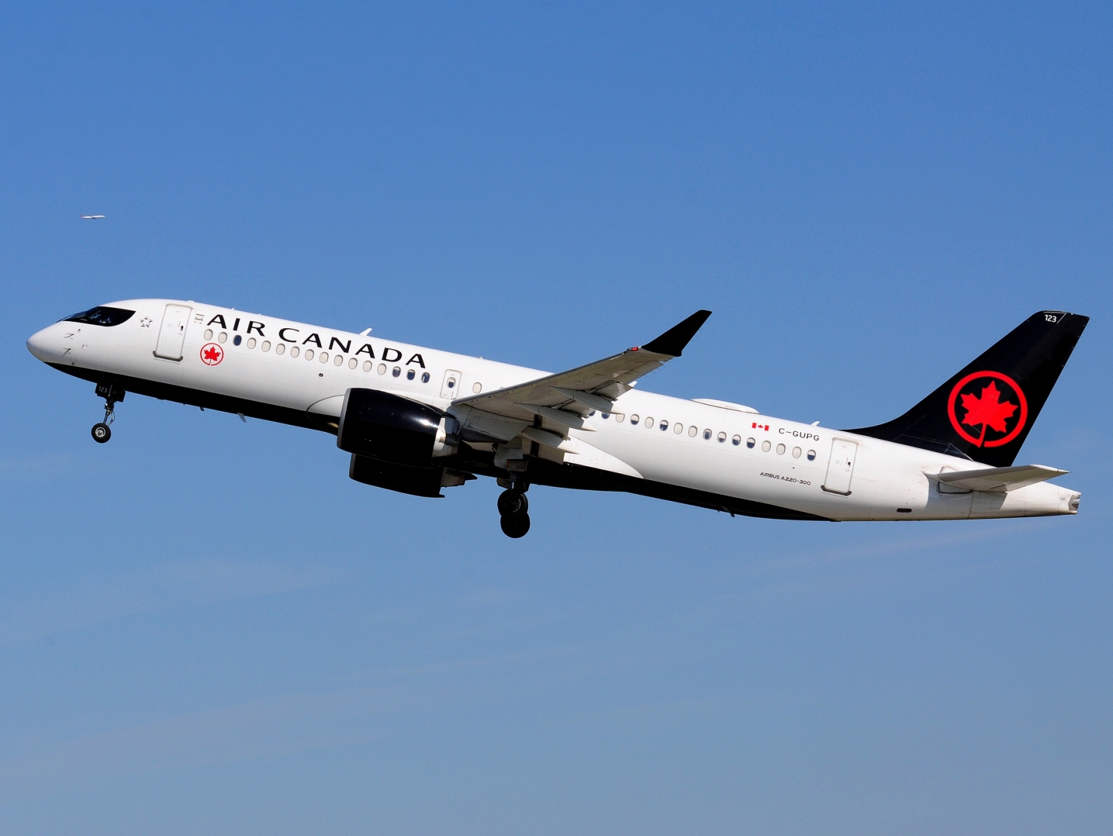 C-GUPG _ A220-300 _ Air Canada _ YUL _ CYUL _ 25-06-2026