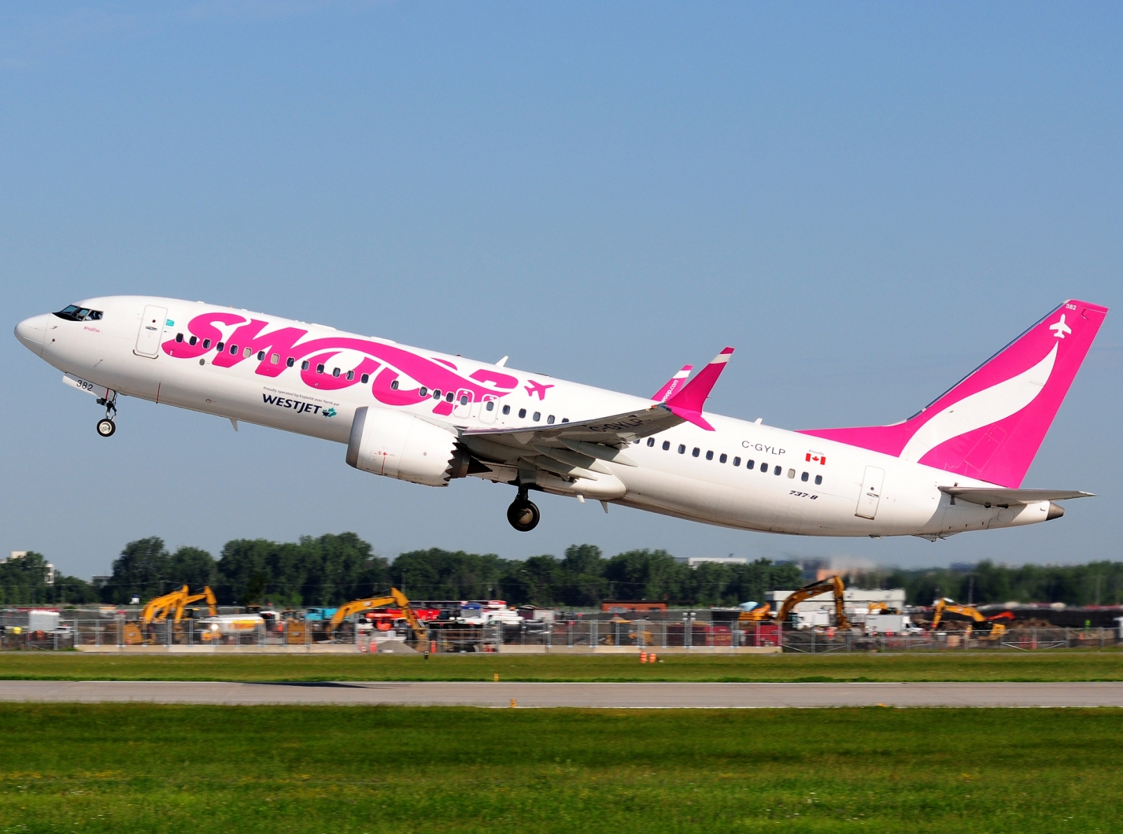C-GYLP _ 737-8 MAX _ Swoop _ YUL _ CYUL _ 25-06-2026