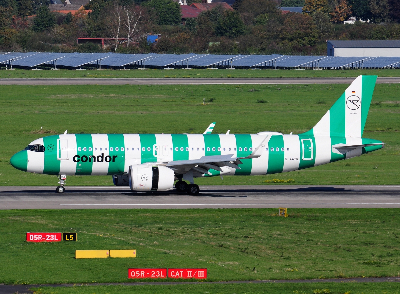 D-ANCL _ A320-271N(WL) _ Condor _ DUS _ EDDL _ 04-10-2026