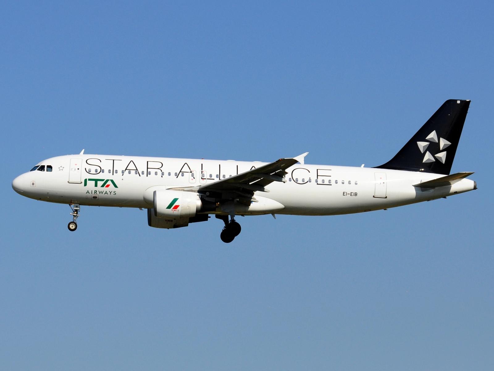 EI-EIB _ A320-216 _ ITA Airways _ BRU _ EBBR _ 12-07-2026