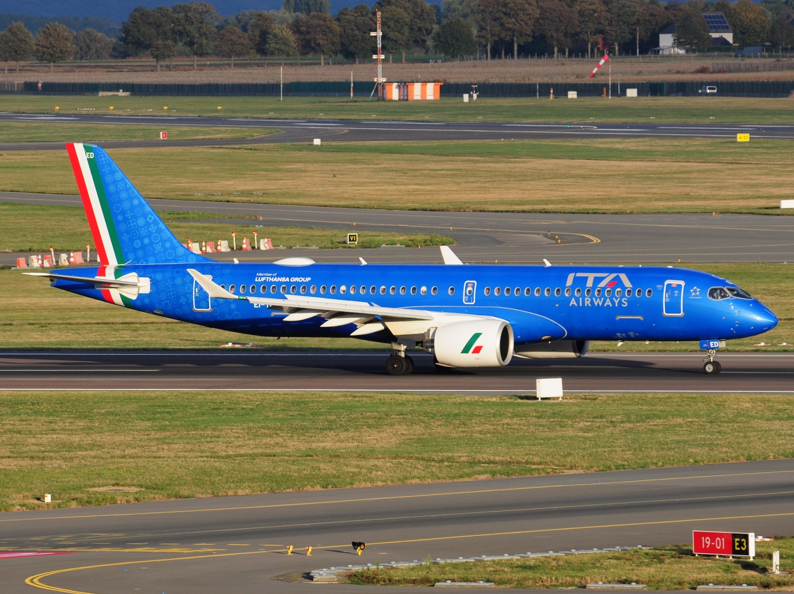 EI-TED _ A220-300 _ ITA Airways _ BRU _ EBBR _ 15-10-2026