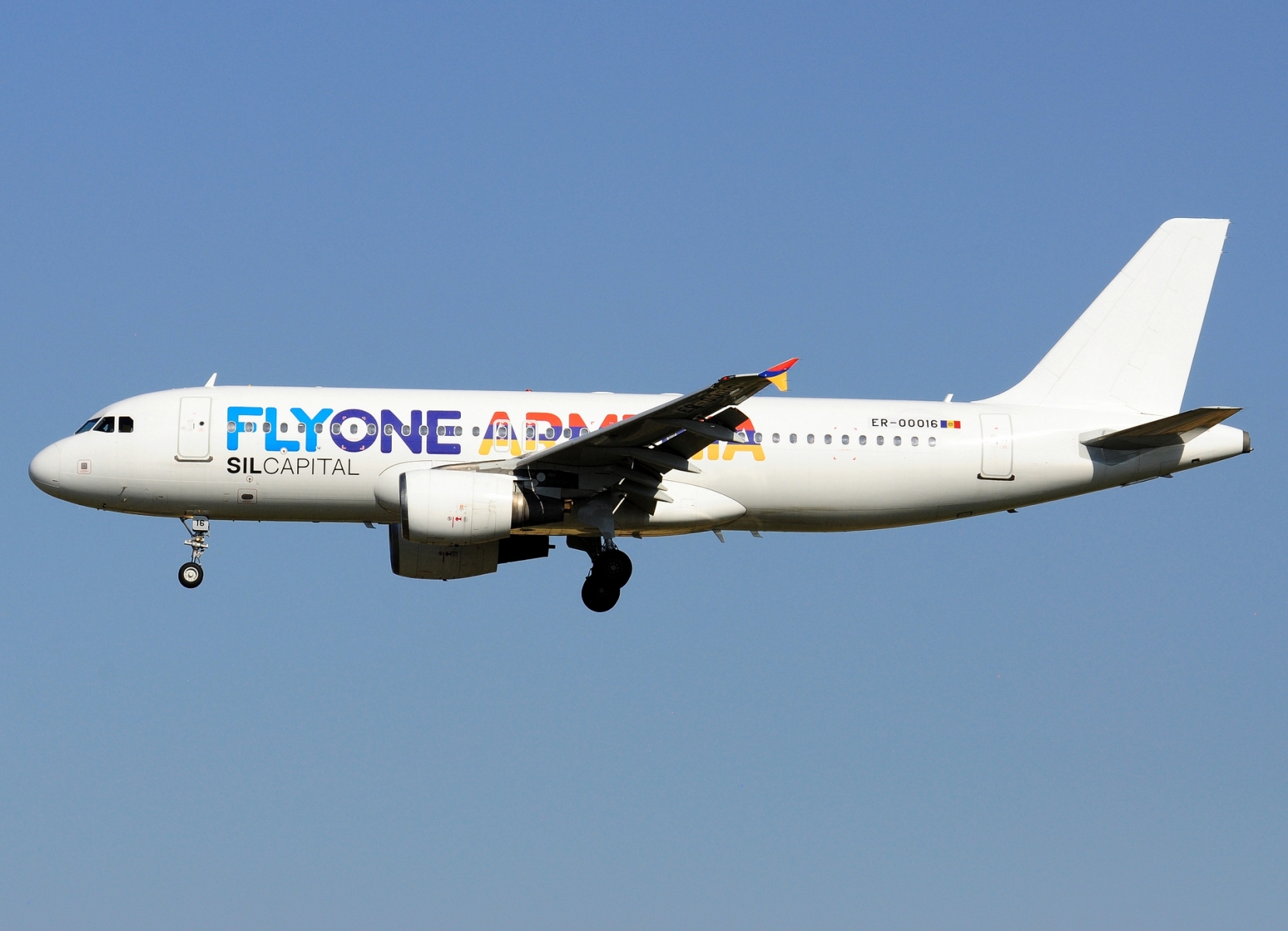 ER-00016 _ A320-214 _ FlyOne Armenia _ BRU _ EBBR _ 12-07-2026