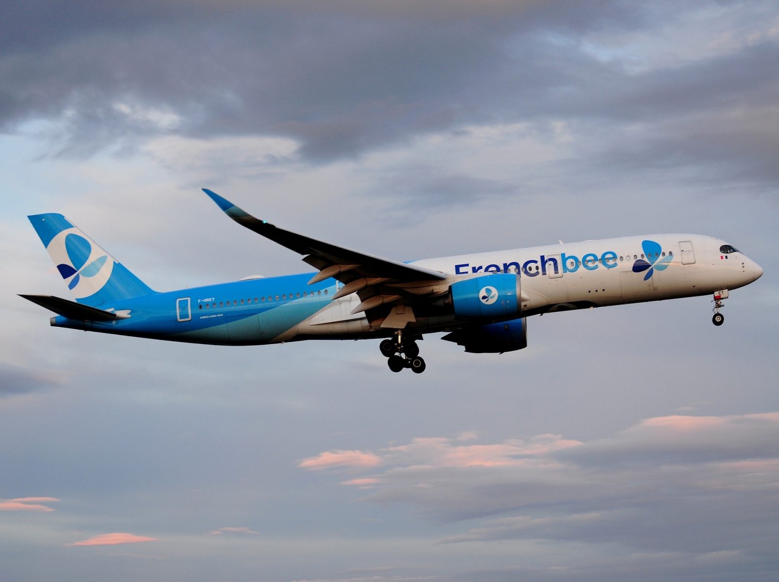 F-HREY _ A350-941 _ French bee _ YUL _ CYUL _ 24-06-2026