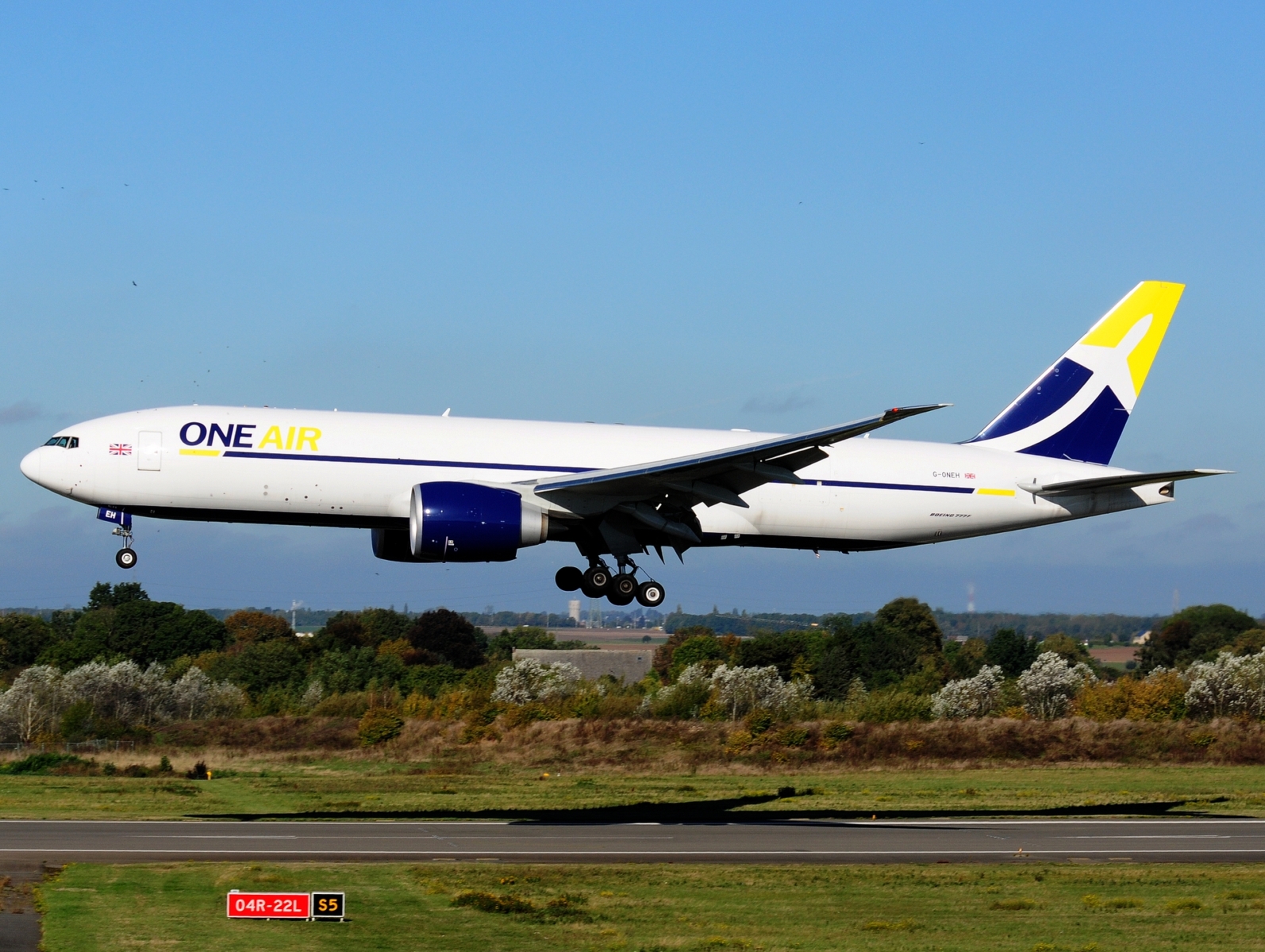 G-ONEH _ 777-F _ One Air _ LGG _ EBLG _ 12-10-2026