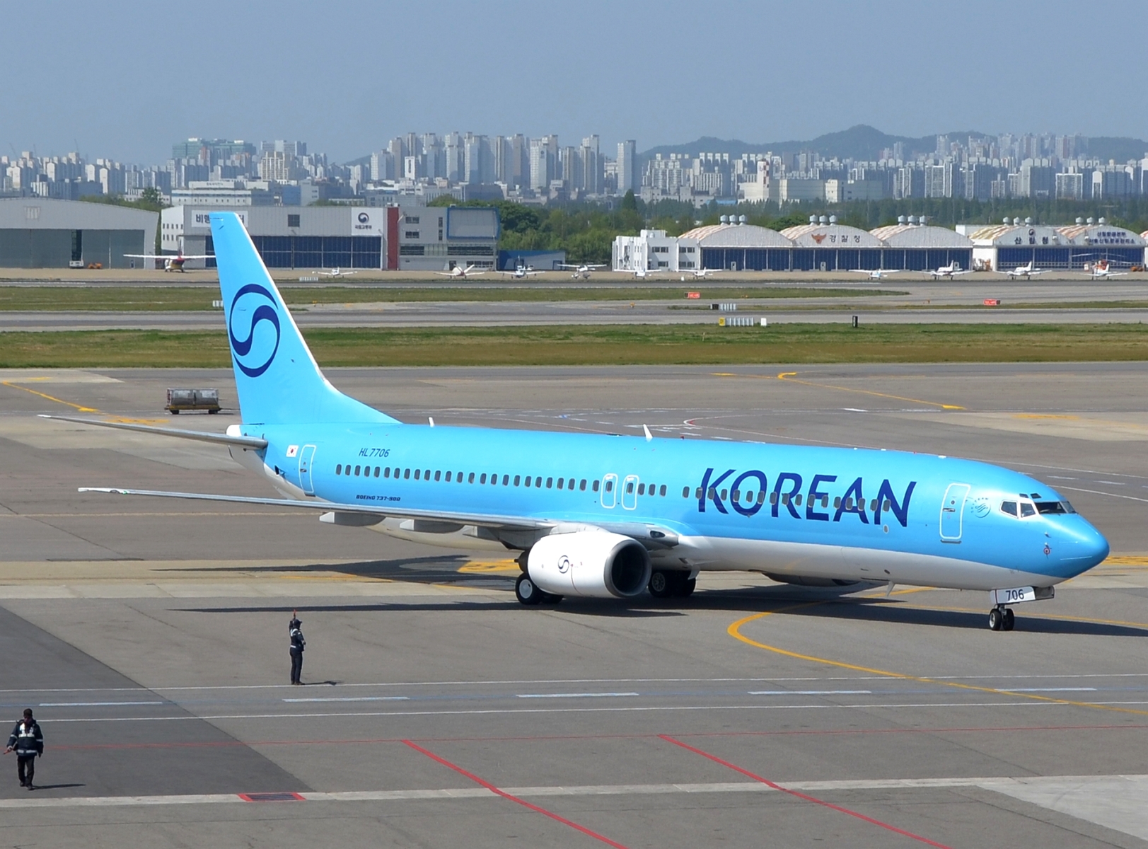 HL7706 _ 737-9B5 _ Korean Air Lines _ GMP _ RKSS _ 01-05-2026