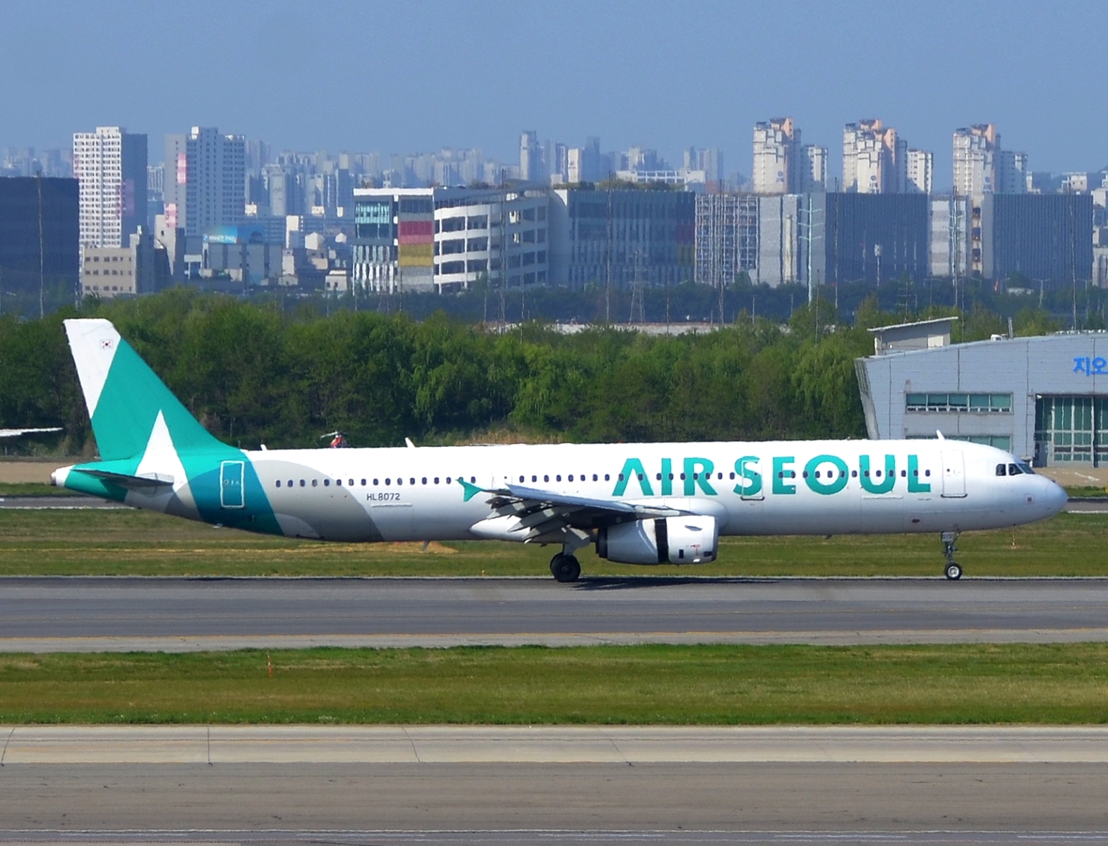 HL8072 _ A321-232 _ Air Seoul _ GMP _ RKSS _ 01-05-2026
