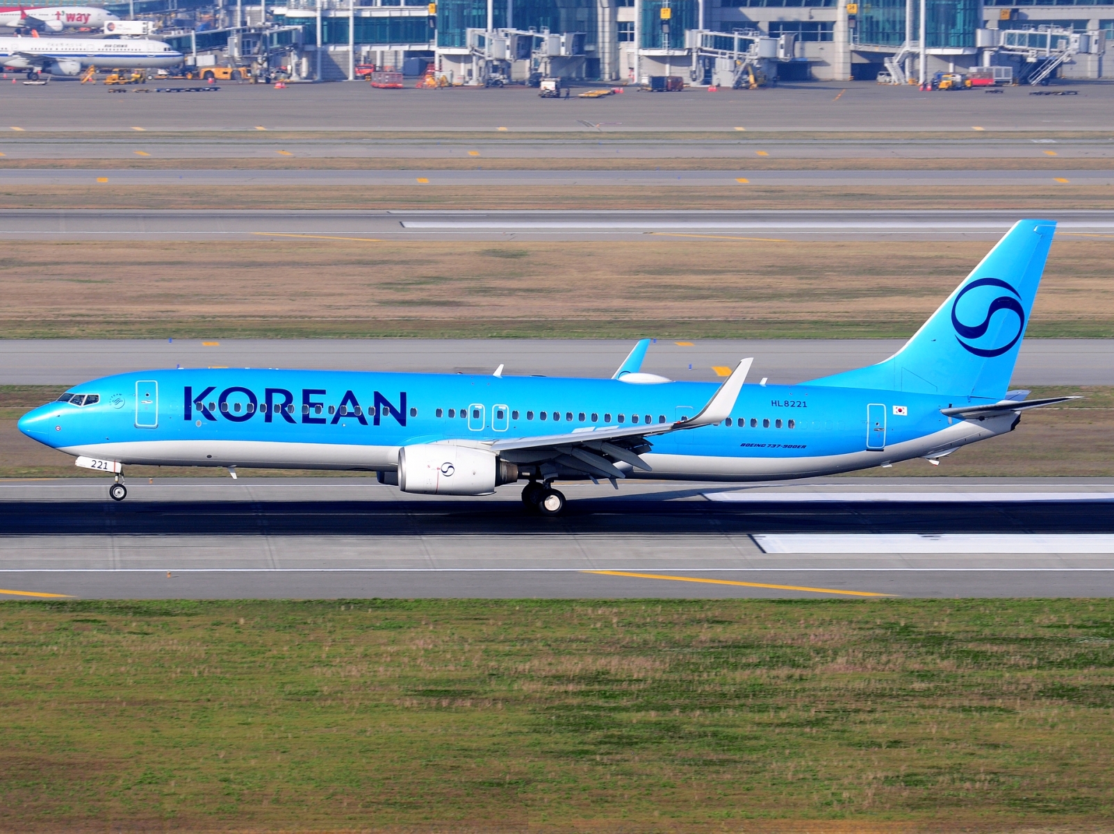 HL8221 _ 737-9B5(ER)(WL) _ Korean Air Lines _ ICN _ RKSI _ 01-05-2026