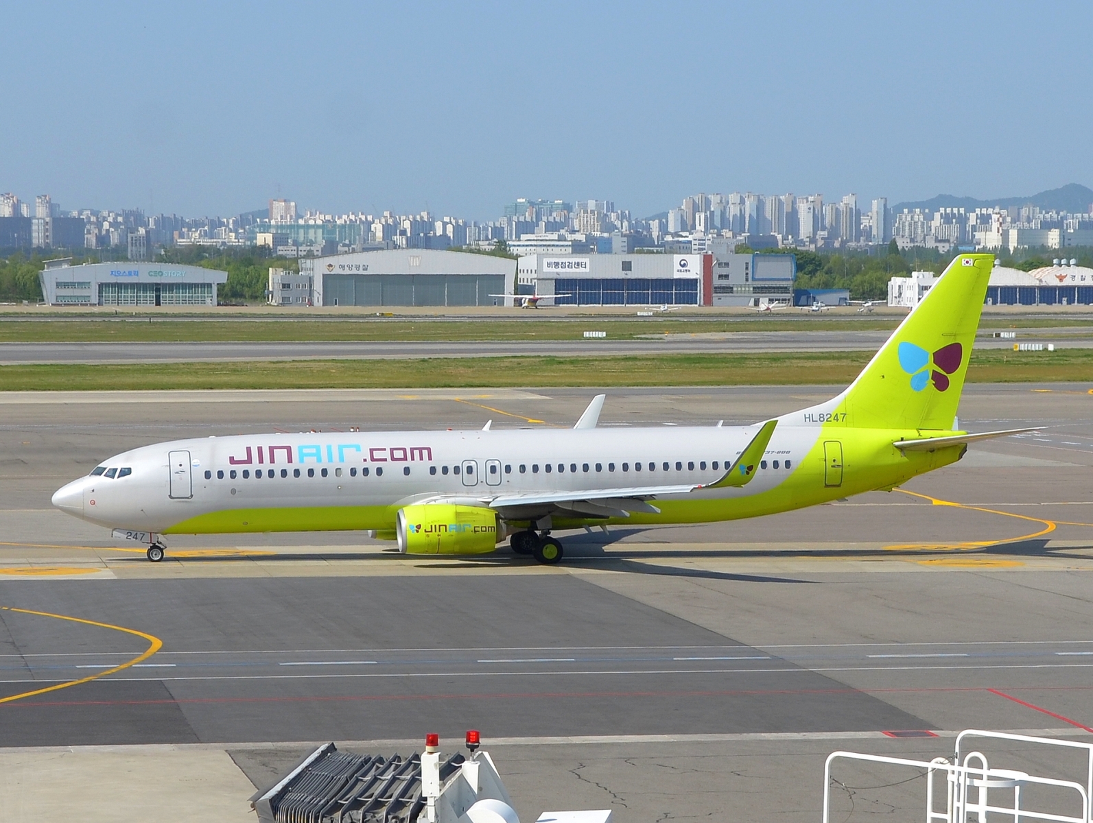 HL8247 _ 737-8SH(WL) _ Jin Air _ GMP _ RKSS _ 01-05-2026