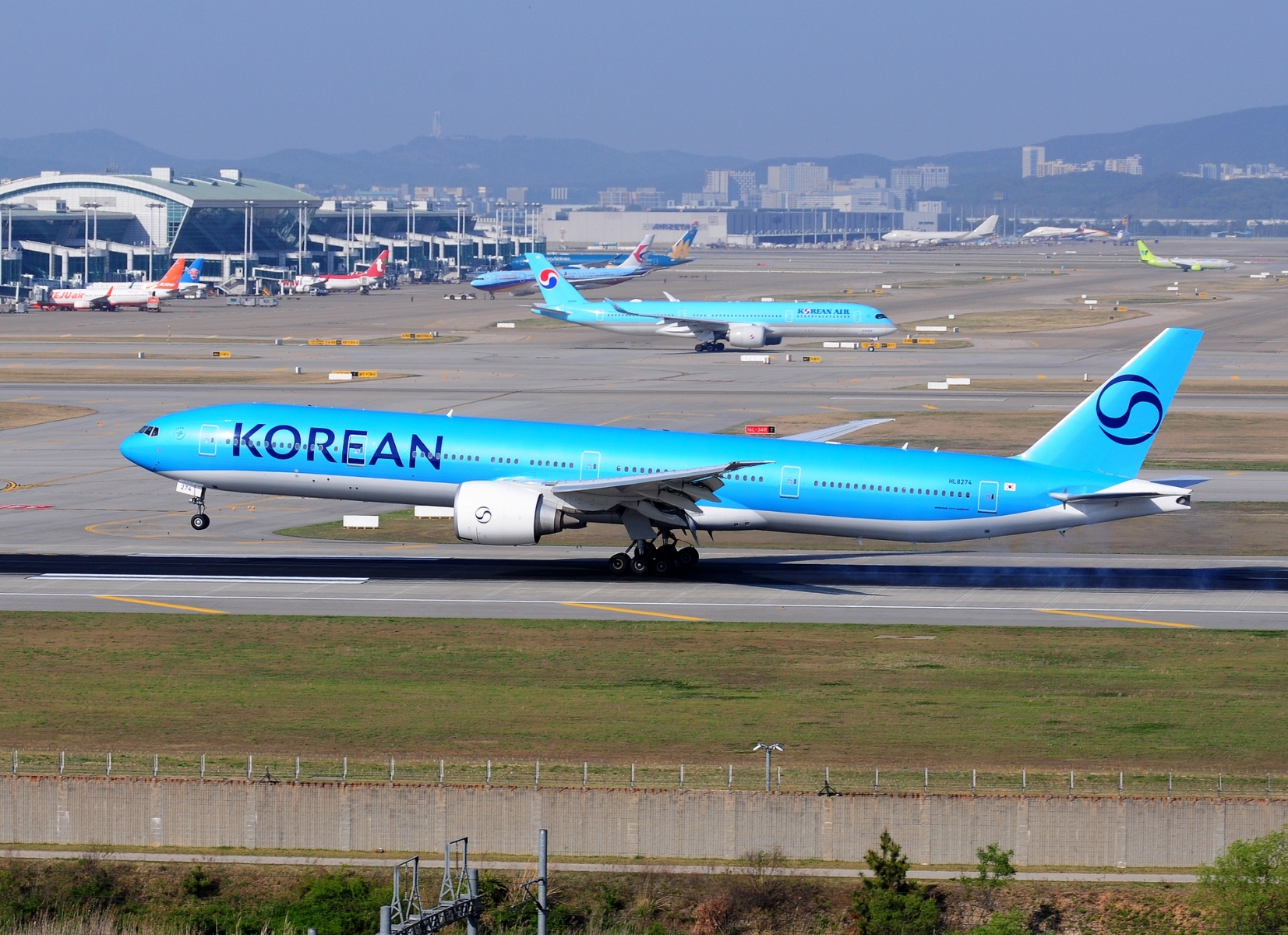 HL8274 _ 777-3B5(ER) _ Korean Air Lines _ ICN _ RKSI _ 01-05-2026