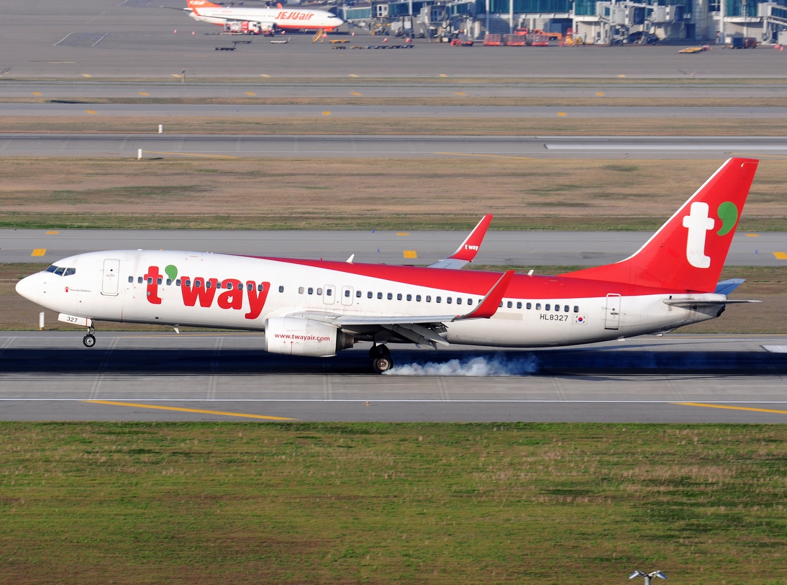 HL8327 _ 737-8KN(WL) _ T\'Way Air _ ICN _ RKSI _ 01-05-2026