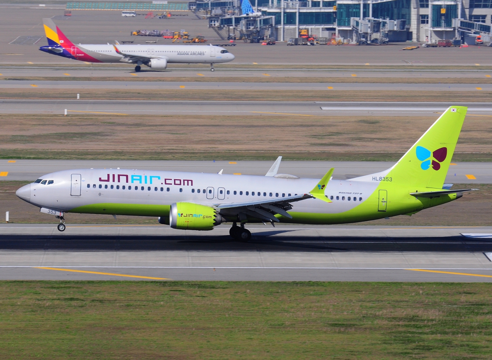 HL8353 _ 737-8 MAX _ Jin Air _ ICN _ RKSI _ 01-05-2026