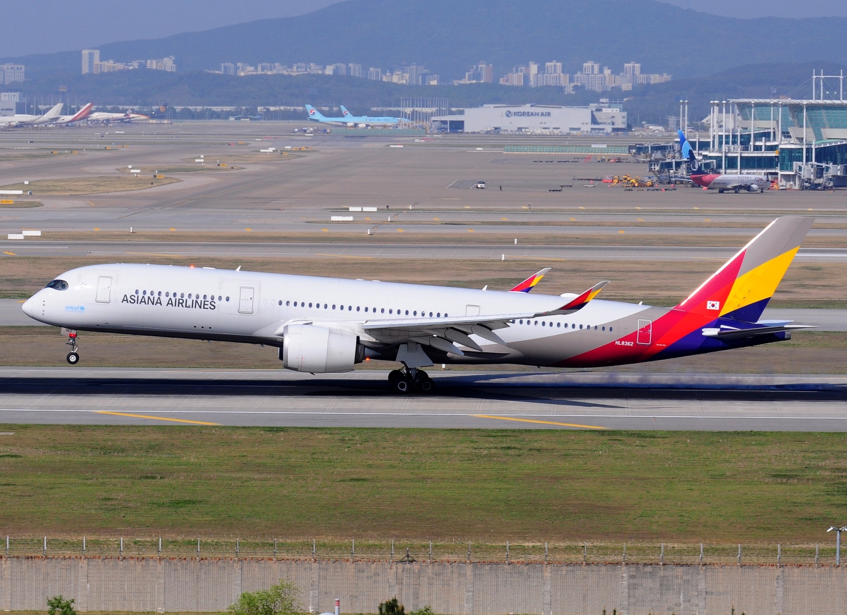 HL8362 _ A350-941 _ Asiana Airlines _ ICN _ RKSI _ 01-05-2026