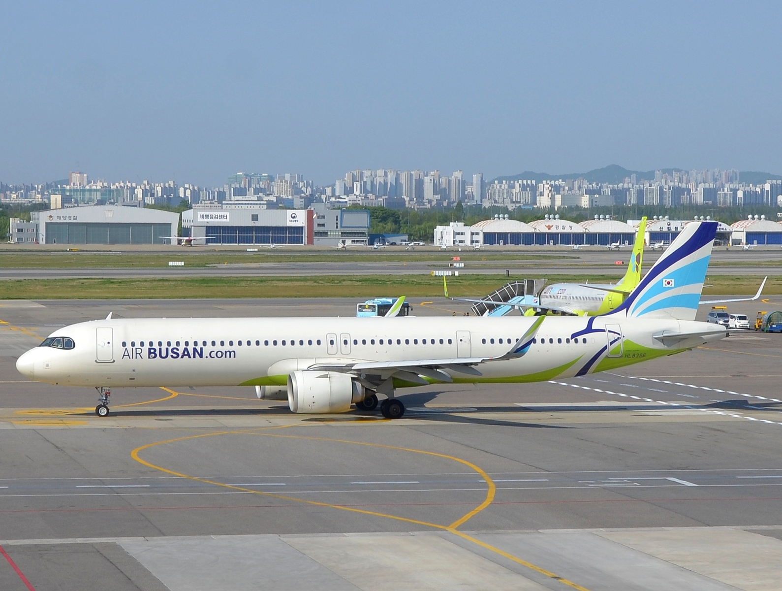 HL8396 _ A321-251NX(WL) _ Air Busan _ GMP _ RKSS _ 01-05-2026