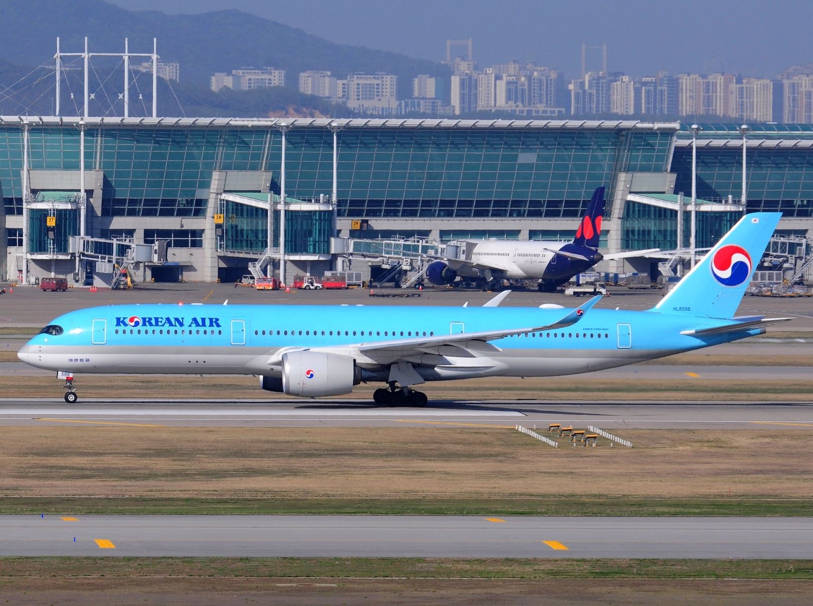 HL8598 _ A350-941 _ Korean Air Lines _ ICN _ RKSI _ 01-05-2026