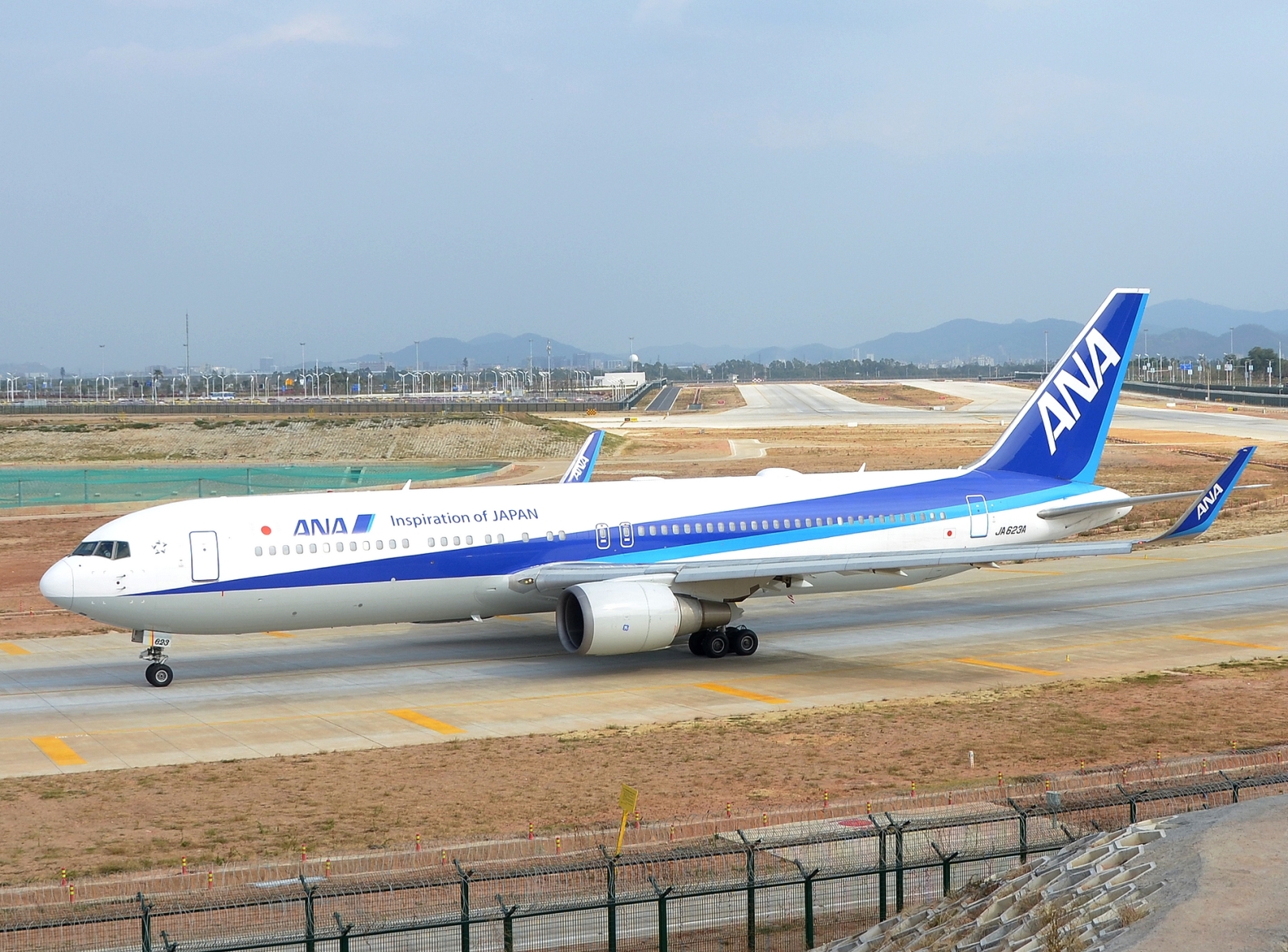 JA623A _ 767-381(ER)(WL) _ ANA All Nippon Airways _ CAN _ ZGGG _ 10-02-2026