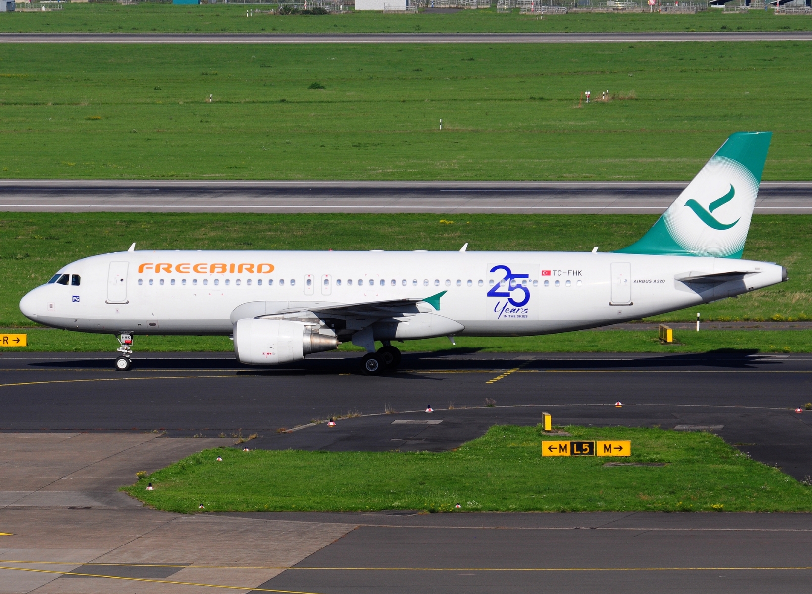 TC-FHK _ A320-214 _ Freebird Airlines _ DUS _ EDDL _ 04-10-2026
