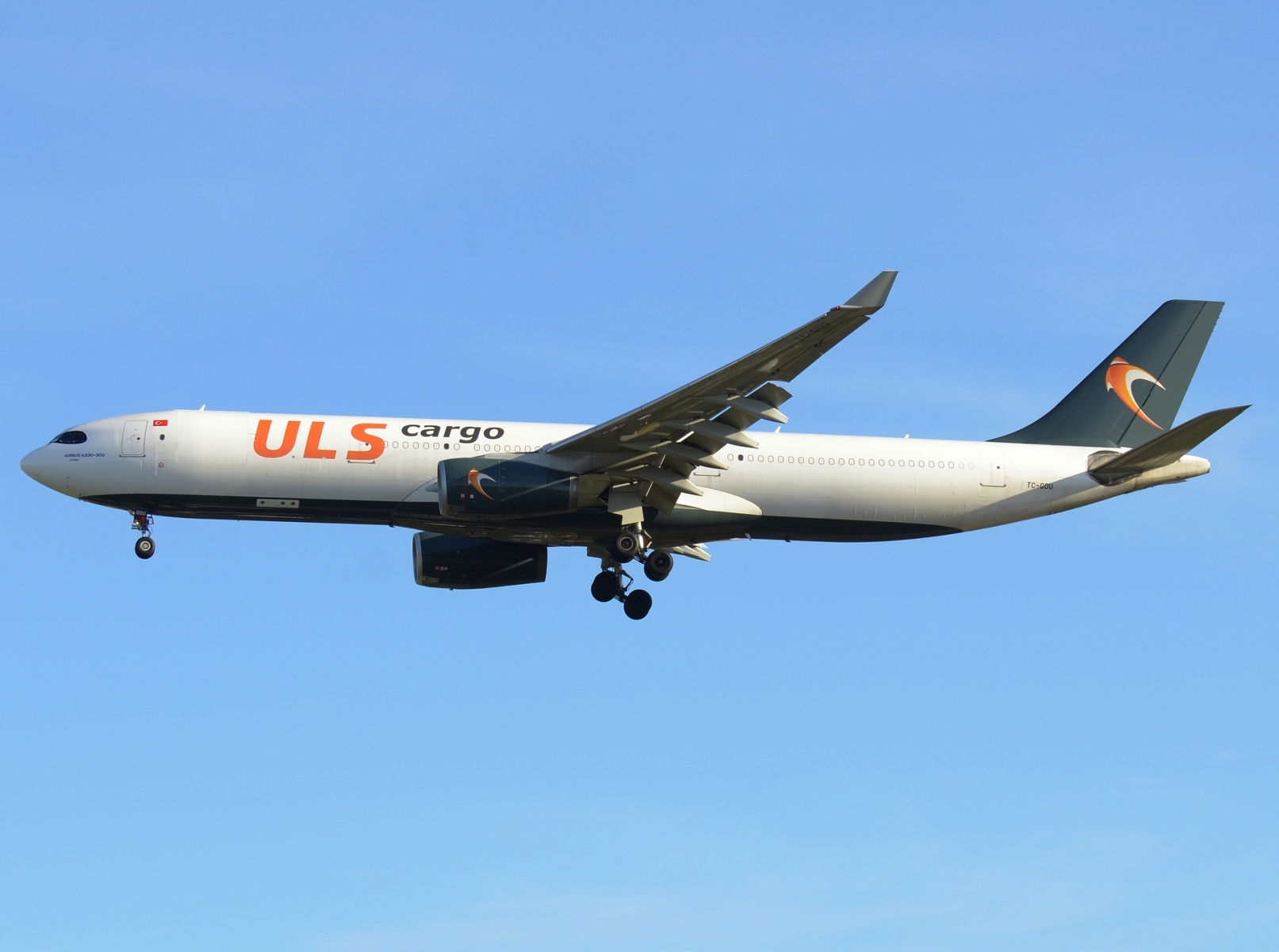 TC-GOU _ A330-343 _ ULS Cargo _ BRU _ EBBR _ 08-04-2026