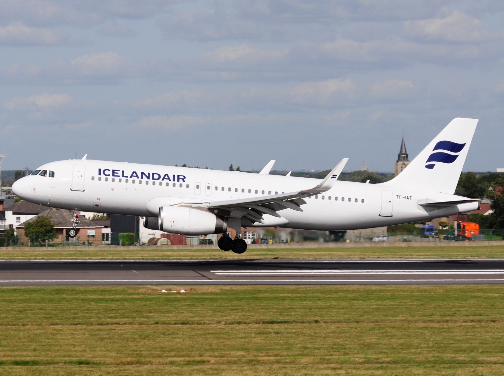 TF-IAT _ A320-232(WL) _ Icelandair _ BRU _ EBBR _ 21-09-2026