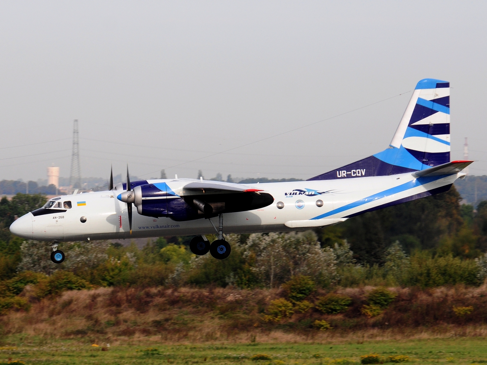UR-CQV _ Antonov An-26B _ Vulkan Air _ LGG _ EBLG _ 29-09-2026