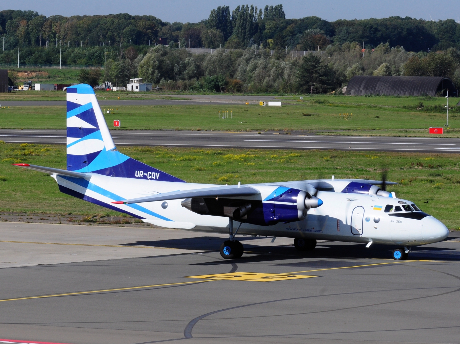 UR-CQV _ Antonov An-26B _ Vulkan Air _ LGG _ EBLG _ 29-09-2026