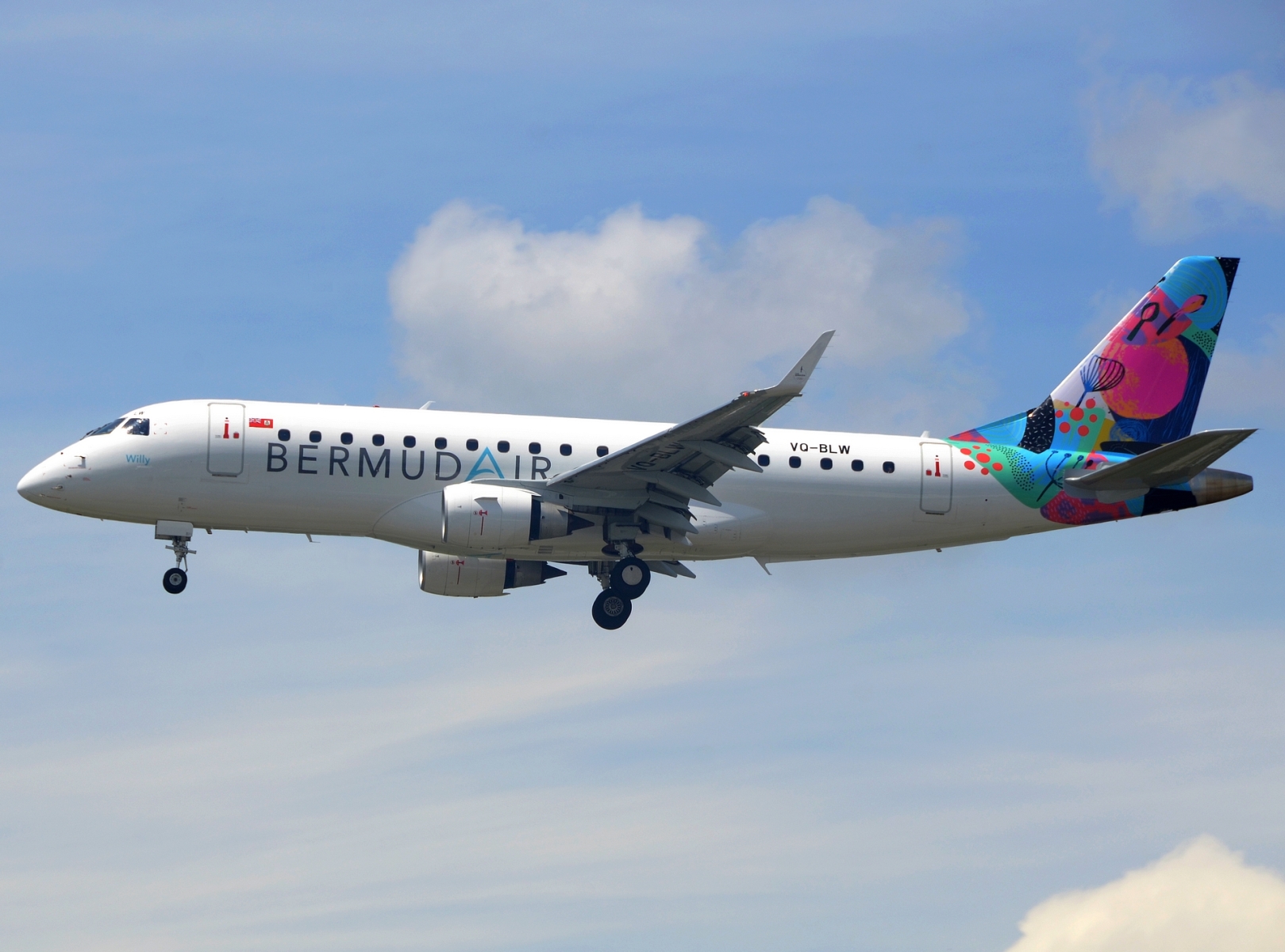 VQ-BLW _ ERJ-175STD (ERJ-170-200) _ Bermudair _ YUL _ CYUL _ 25-06-2026