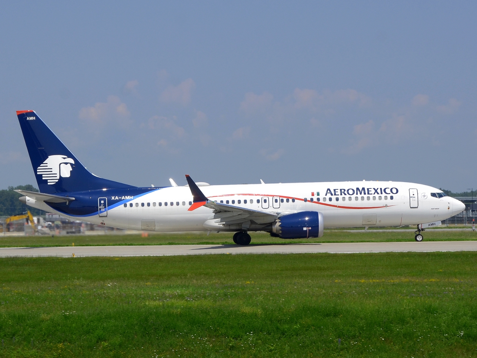 XA-AMH _ 737-8 MAX _ Aeromexico _ YUL _ CYUL _ 28-06-2026