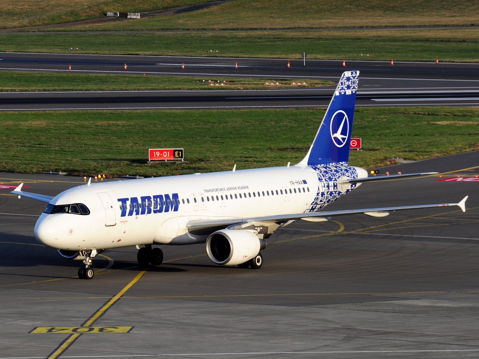 YR-HAA _ A320-216 _ Tarom _ BRU _ EBBR _ 15-10-2026