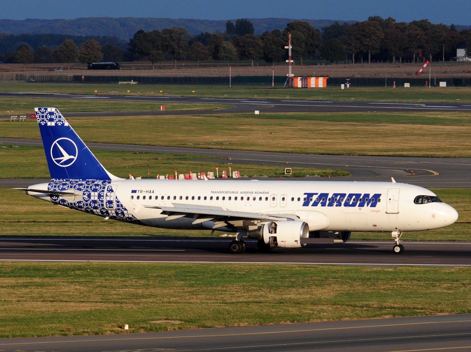 YR-HAA _ A320-216 _ Tarom _ BRU _ EBBR _ 15-10-2026