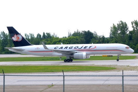 C-GCJT _ 757-223(WL) _ Cargojet Airways _ YMX _ CYMX _ 25-06-2026