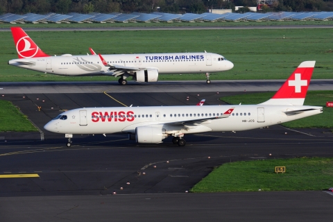 HB-JCS _ A220-300 _ Swiss _ DUS _ EDDL _ 04-10-2026