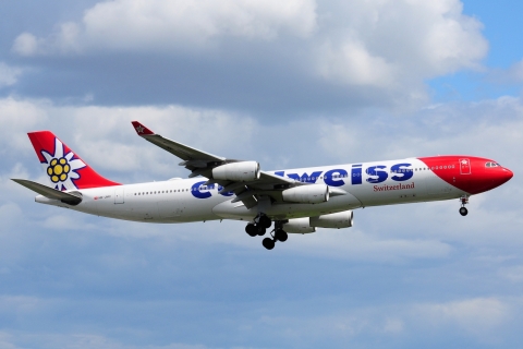 HB-JMC _ A340-313 _ Edelweiss Air _ YUL _ CYUL _ 24-06-2026