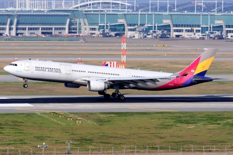HL7792 _ A330-323 _ Asiana Airlines _ ICN _ RKSI _ 01-05-2026
