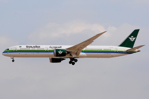 HZ-AR32 _ 787-10 Dreamliner _ Saudi Arabian Airlines _ CAN _ ZGGG _ 08-02-2026