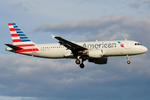 N107US _ A320-214 _ American Airlines _ YUL _ CYUL _ 24-06-2026